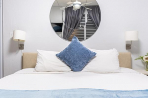 Prime Location at Condado Beach King Studio - Apt 4